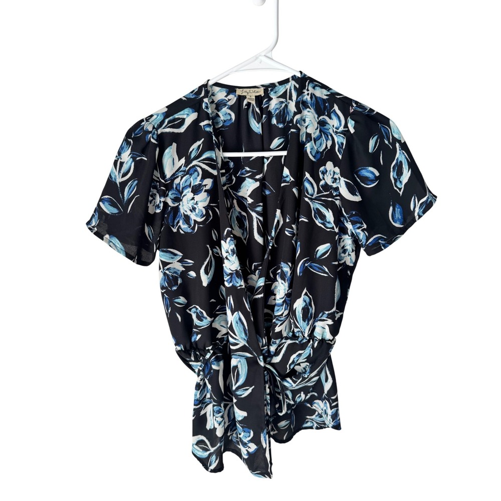 Lily White Womens Blue Floral Wrap Top Short Sleeve V-Neck Tie Waist Black Small